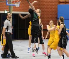 Deutlicher Sieg im Derby gegen Young Guns: Wild Bees bleiben ungeschlagen