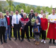 Frisch herausgeputzt empfing das Leimener Freibad die ersten Gäste