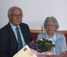 Anna Steinmann und Johanna Lingg zum 90. Geburtstag