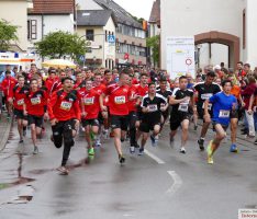 Sandhäuser Brunnenfest und Dünenlauf:  </br>Dem Regen die kalte Schulter gezeigt