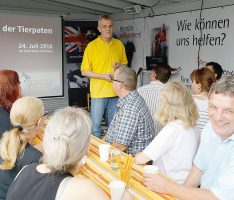 Patentreffen im Tom-Tatze-Tierheim