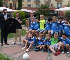 Hotel Villa Toskana ist Trikotsponsor der VfB F2-Jugend