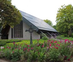 Arbeiten am Dach der Sandhäuser Friedhofskapelle abgeschlossen