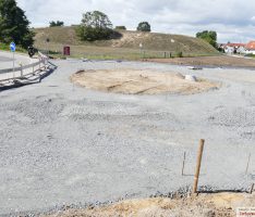 Sandhausens Große Mühllach II – Anbindung per Kreisverkehr schon sichtbar