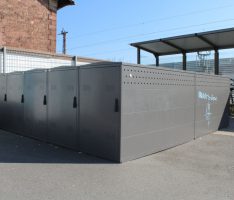 Abschließbare Fahrradboxen am Bahnhof zu vermieten