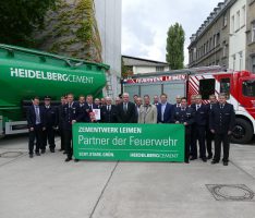 Hohe Auszeichnung für HeidelbergCement AG: Unternehmen wird „Partner der Feuerwehr“