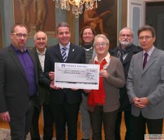 Benefizkonzert erbringt Spenden in Höhe von 2.100 € für Leimener Flüchlingshilfe