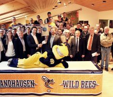 TG 1889 Sandhausen Wild Bees erhielten 20.000 Euro von Dietmar Hopp Stiftung