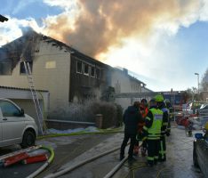 Gaiberg: Wohnhausbrand – zwei Leichtverletzte – 100 Feuerwehrleute im Einsatz