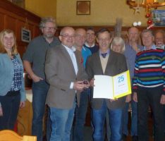 FDP Leimen: Klaus Feuchter erhielt Theodor-Heuss-Medaille