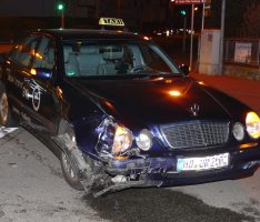 Leimen: VW nimmt Taxi die Vorfahrt – 14.000 Euro Sachschaden