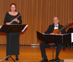 Musikalische Kostbarkeiten“ – IKWZ präsentierte das Klinghoff-Duo