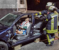 Feuerwehr-Abteilung St. Ilgen übt die technische Hilfe bei Verkehrsunfällen