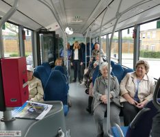 Mobilitätstraining für Senioren – Praktisches Training mit VRN-Bus