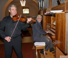 Spitzen-Kirchenkonzert mit Violine und Orgel – Vladimir Rivkin und Alexander Levental