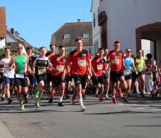 Karibik-Atmosphäre beim Dünenlauf und Brunnenfest der TG Sandhausen