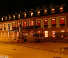 Zur Leimener Weinkerwe: </br>Das Rathaus treibt es ganz schön bunt!