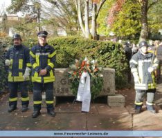 Feuerwehr Leimen auf dem Volkstrauertag in Ochsenbach und Gauangelloch