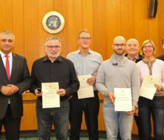 Sandhäuser Blutspender auf Gemeinderats-Sitzung offiziell geehrt