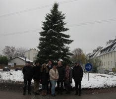 Haus + Grund spendete wieder 500,- EUR für Weihnachtsbaum am Kreisverkehr