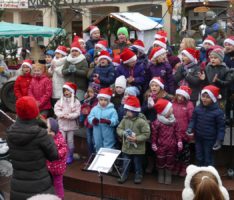Perfektes Winterwetter machte den Leimener Weihnachtsmarkt richtig stimmungsvoll
