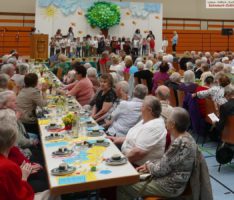 Ereignisreich: Leimener Seniorenfrühling mit schönem Bühnenprogramm