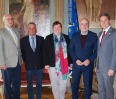 MdL Daniel Born zu Besuch im Leimener Rathaus
