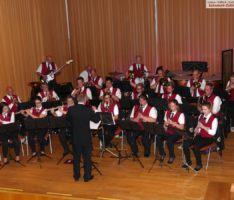 Jahreskonzert der SFK: </br>Spitzenmusik und zwei neue Ehrenmitglieder