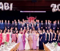 Abiturientenjahrgang 2018 feierte in der Sandhäuser Festhalle – Gesamtschnitt 2,3