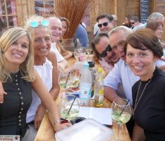 Der Kerwe-Fotomix: Von Promis, Standbesatzungen und fröhlichen Kerwebesuchern