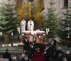 Hubertusmesse füllte Herz-Jesu Kirche – </br>Jagd- und Parforcehorn statt Orgel