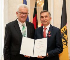 Günther Bubenitschek aus Sandhausen mit Verdienstorden ausgezeichnet