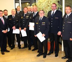 Führung der Kreisfeuerwehr neu aufgestellt: Kreisbrandmeister und 8 Unterkreisführer