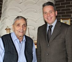 Stadt Leimen gratulierte ihrem Ehrenbürger Bruno Sauerzapf zum 75. Geburtstag
