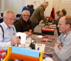 Ein Wunder, eine Wunder: Repair-Cafe jetzt sogar mit Fernwirkung