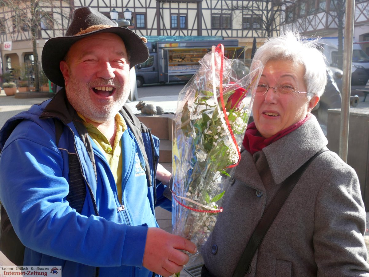 Leimener Wochenmarkt: </br>Von Valentinstag-Geschenken und Grünkohl