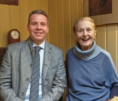 IKWZ-Gründerin Rose-Marie Michna feiert 90. Geburtstag