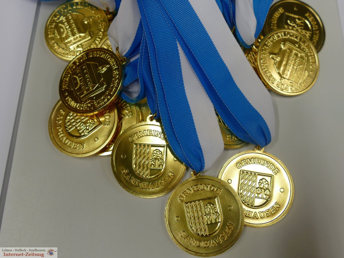 Große Sportlerehrungen in Sandhausen: </br>328 Geehrte mit Medaillen ausgezeichnet