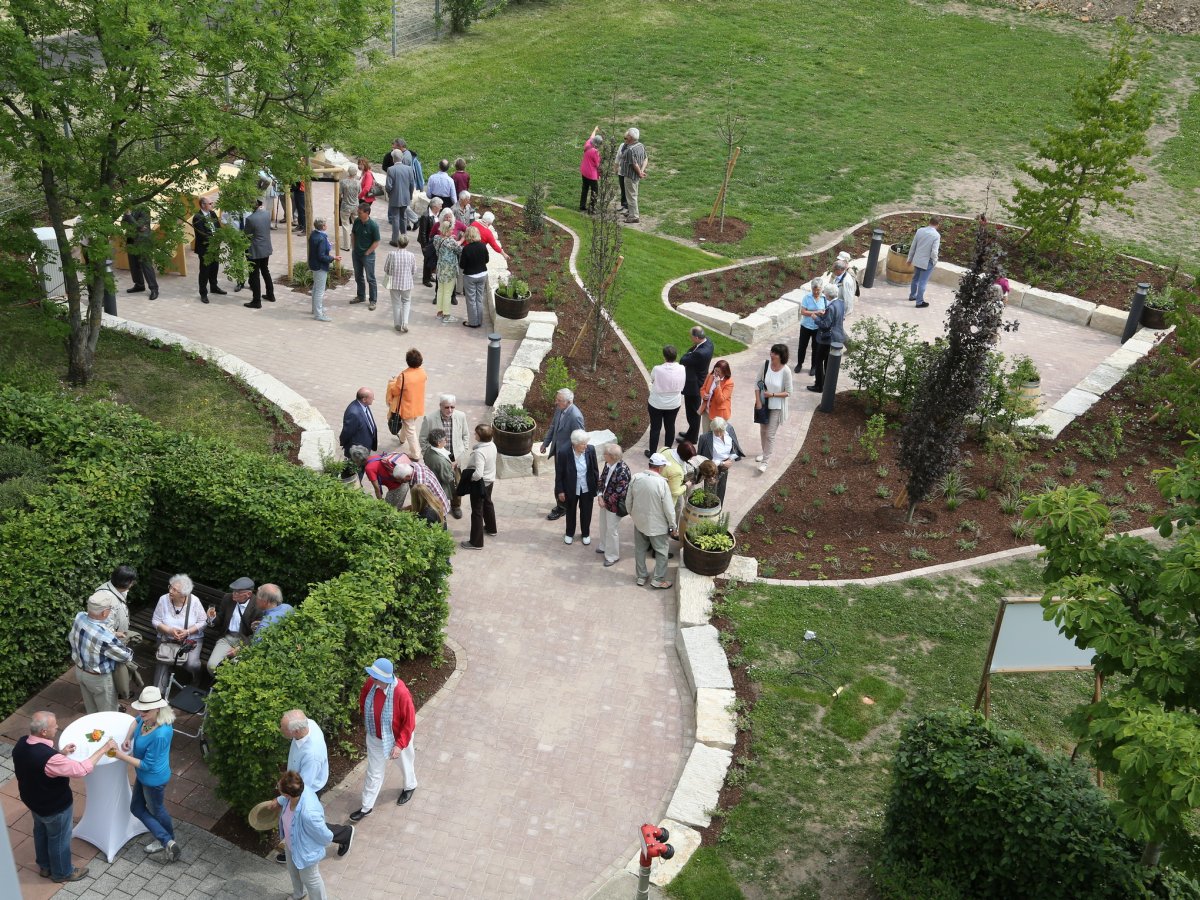 19. Mai: Hospiz Agape läd zum Tag der offenen Gärten ein