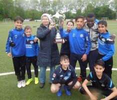 Titel-Trilogie: Otto-Graf-Realschule gewinnt Schul-Soccer-Cup zum 3.  Mal in Folge