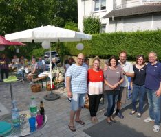 „Zeit zum Handeln – Thema Drei“ trug Früchte: Anwohnerparty der Bergstraße