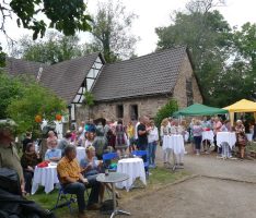 Gauangelloch feierte „Pop & Skulpturen“ im Bettendorfschen Schloßpark