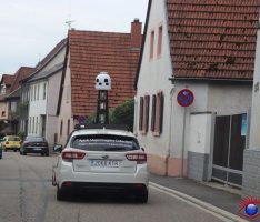 Bitte lächeln! Apple-Maps Fahrzeuge weiter hier in der Gegend unterwegs