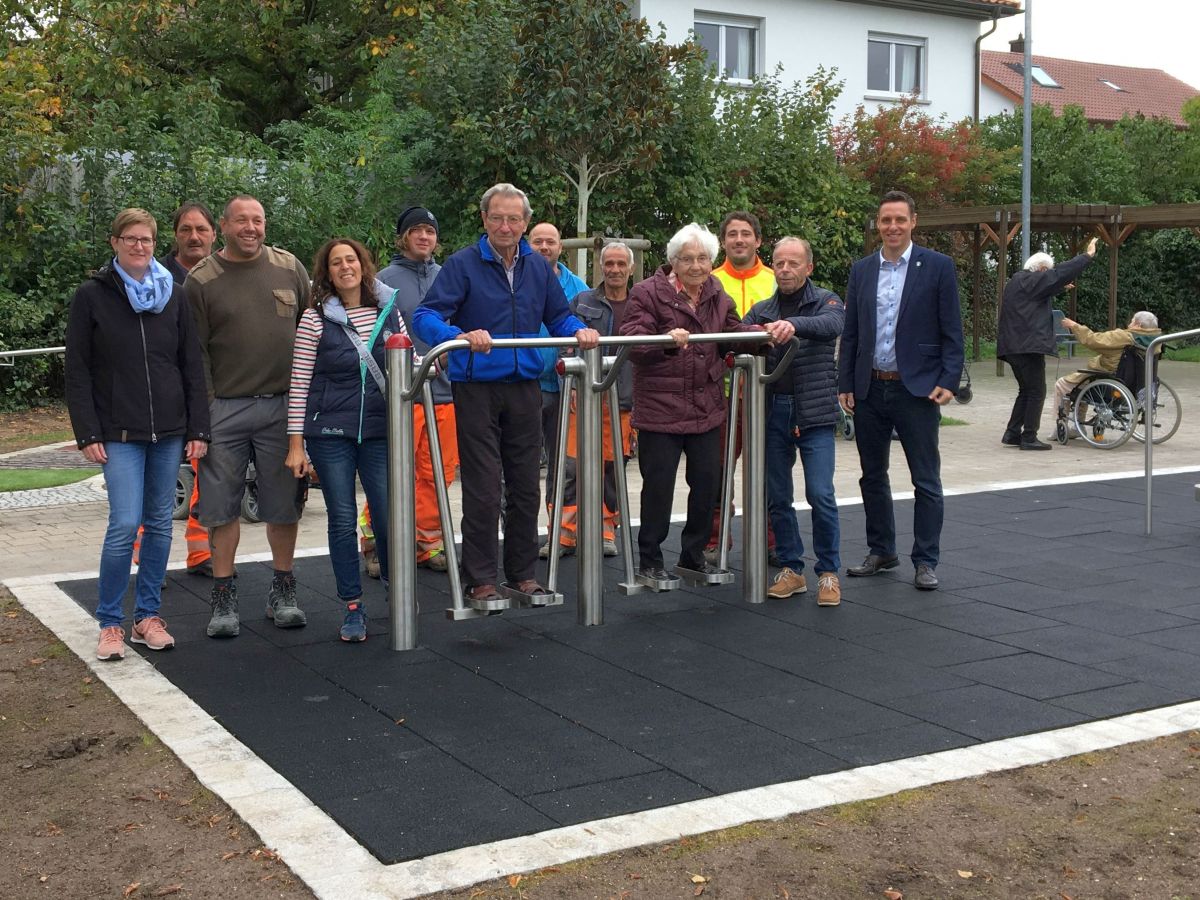 Nußloch: Eröffnung Barfußpfad und Outdoor-Fitnessgeräte im Nepomuk-Park