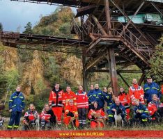 Gemeinsame Rettungshundeübung von DLRG, DRK, THW und BRH