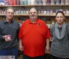 Kerzen Reidel und Leimenblog spenden für AWo Lädle und ehrenamtliche Helfer