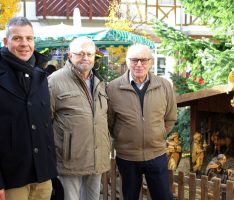 Weihnachtskrippe wird im kommenden Jahr aufbereitet – Geschenk der Schnitzfreunde an die Stadt