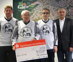 Motorsportclub-Spendenaktion unterstützt Sandhäuser Sozialfonds mit 1.500 €