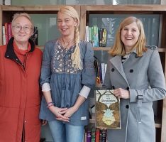 Siebtes offenes Bücherregal im kommunalen Beratungszentrum Leimen in Betrieb