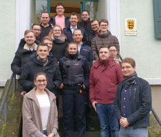 Junge Union bedankt sich für Feiertagsarbeit stellvertretend bei Polizei und Lebenshilfe